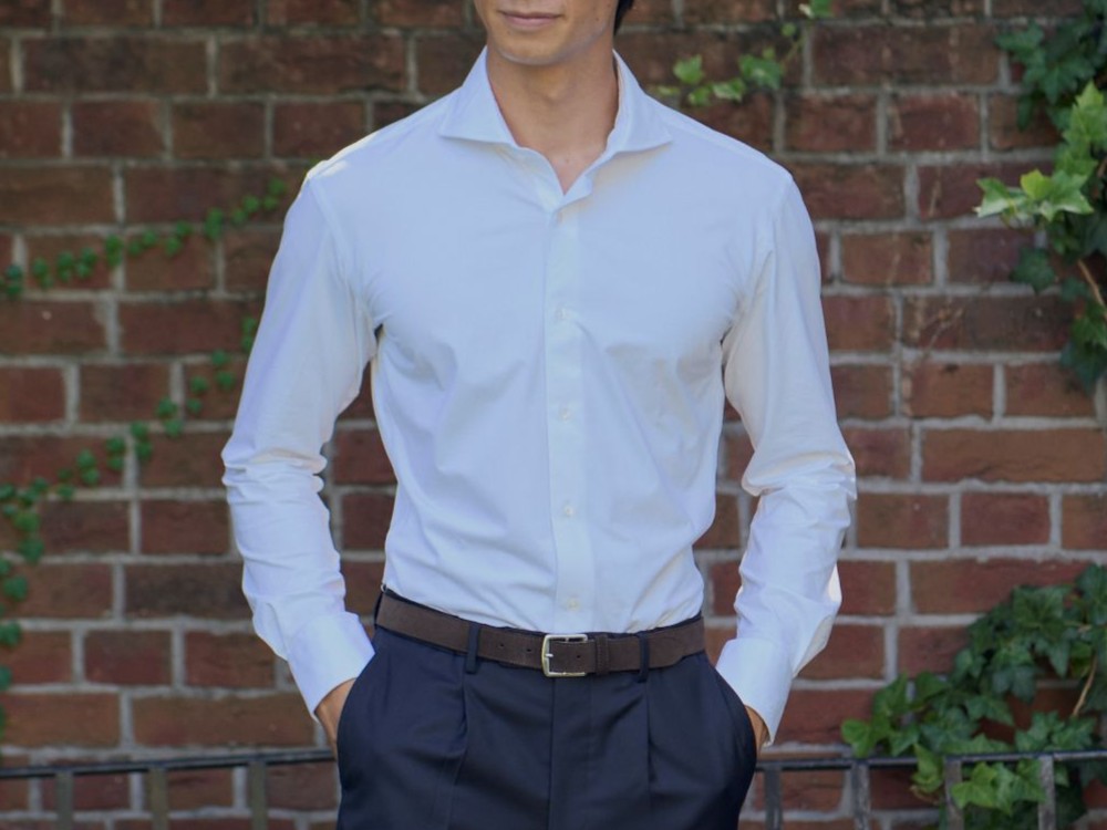 ネクタイなしでもきれいに見えるシャツ選び