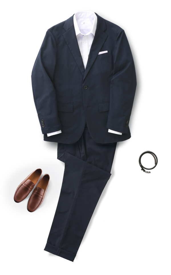 色：淡いパープルのシャツ