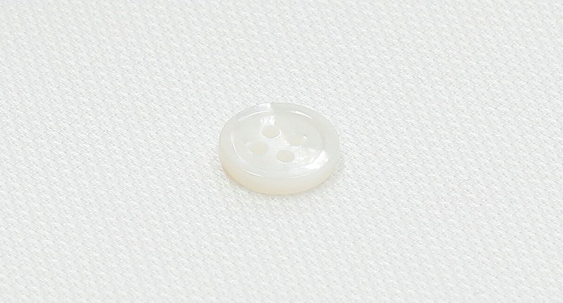 白蝶貝ボタン
